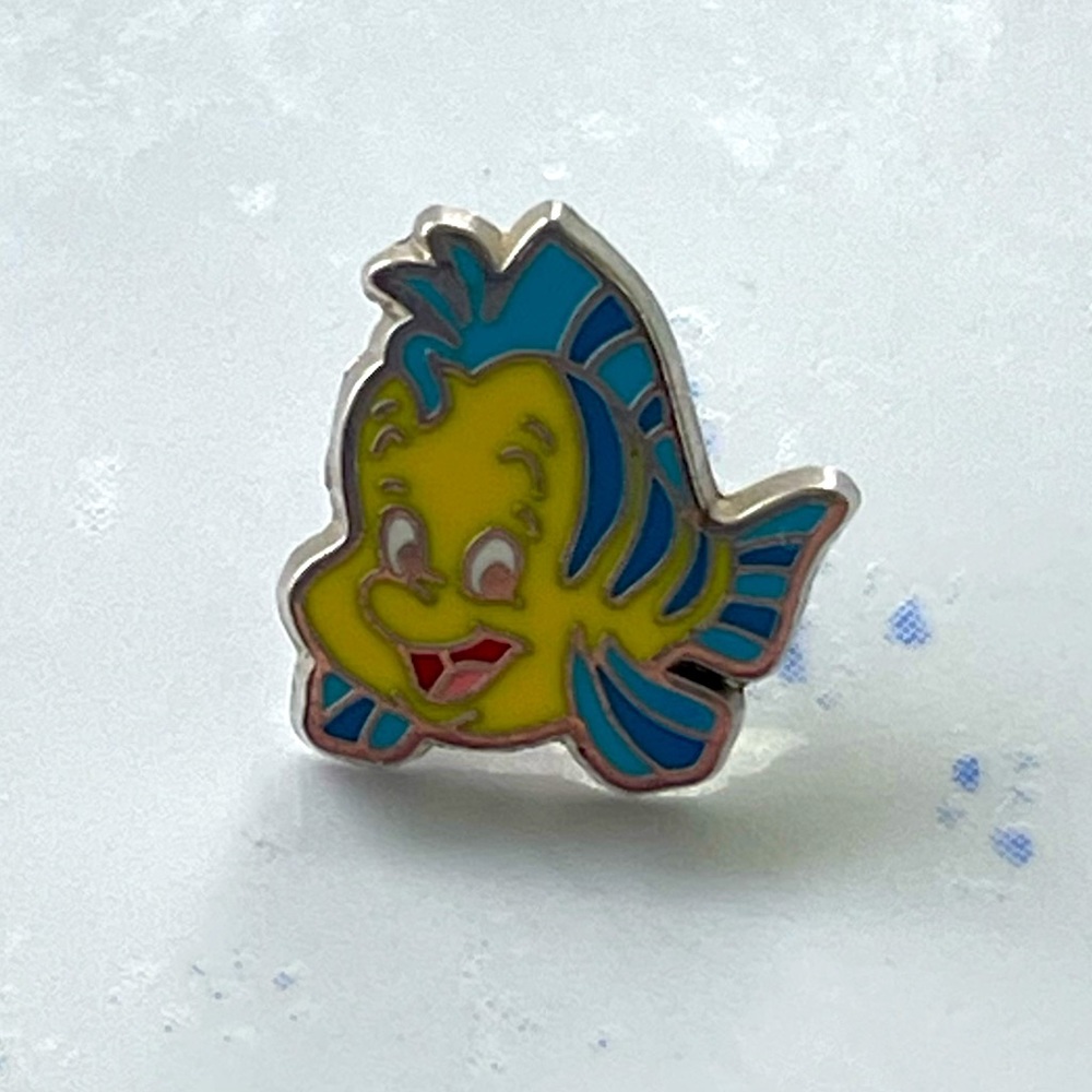 Disney Mini Flounder Pin From Finding Nemo Vintag… Gem